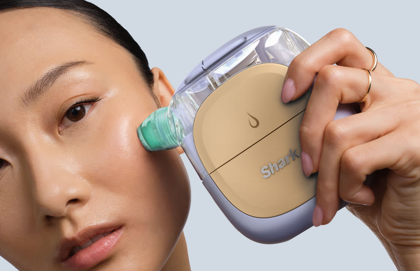 Shark Facial Pro Glow  - Cleanse skin step