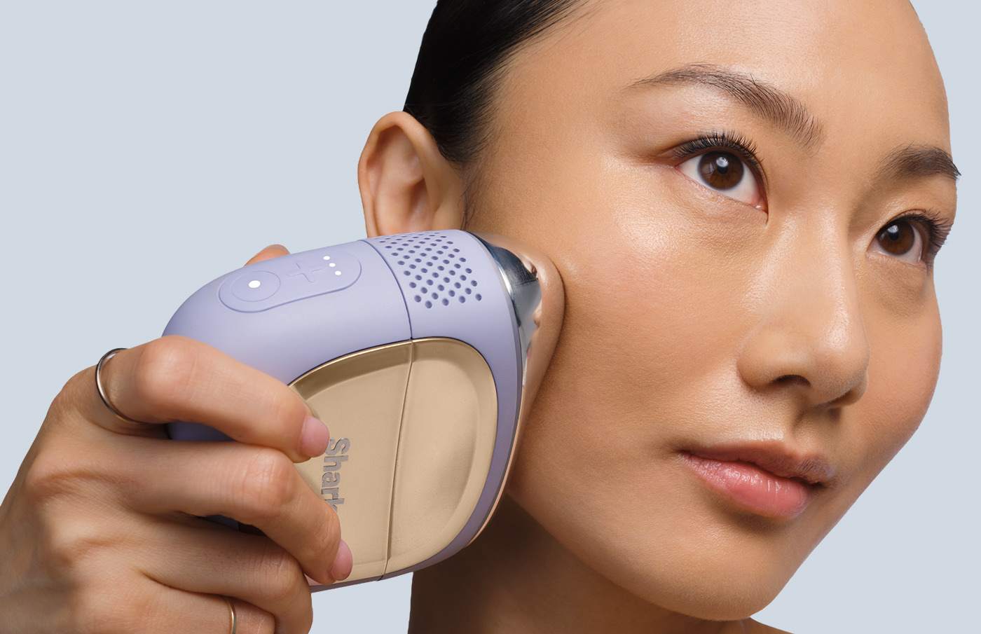 Shark Facial Pro Glow -  Depuff skin